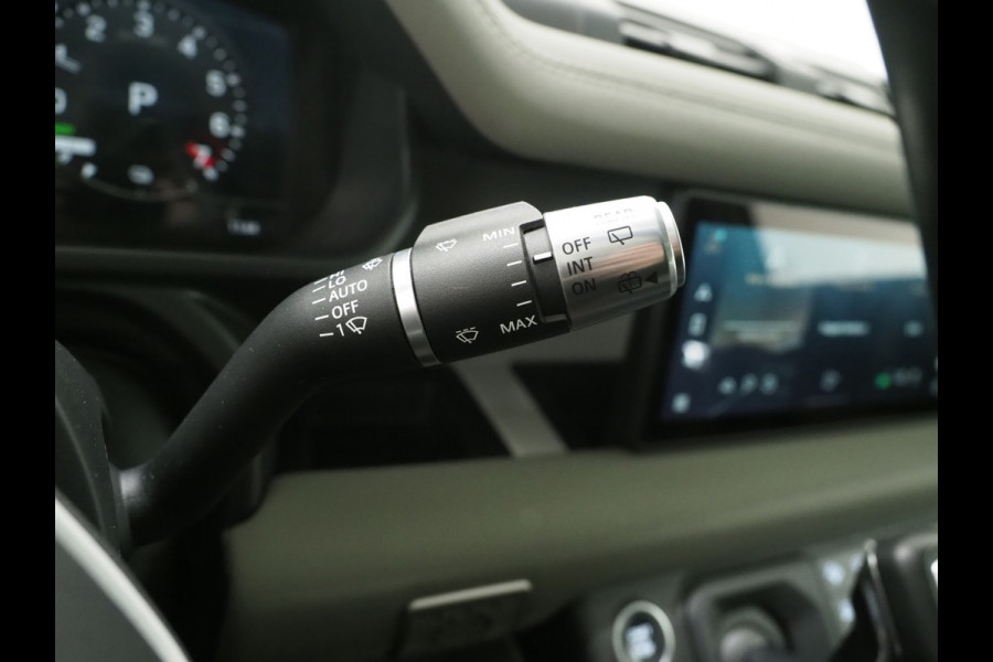 Land Rover Defender 110 2.0 P400e Urban | Panoramadak | Explorer Pack | Lightbar | 360 | Trekhaak | Meridian | Sidesteps | Carplay