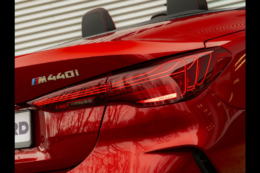 BMW 4 Serie Cabrio M440i xDrive - LCI - 20 inch - Air Collar - Driving Ass Prof - Harman-Kardon