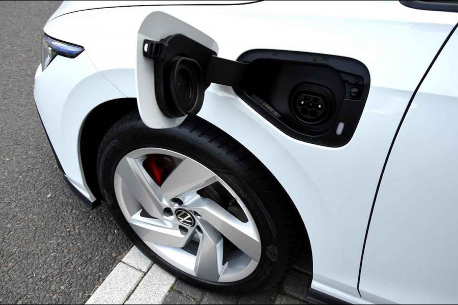 Volkswagen Golf 1.4 eHybrid GTE CARPLAY/NAVI/VIRTUAL COCKPIT