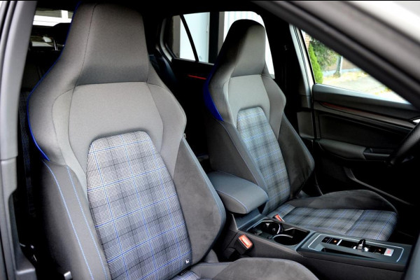 Volkswagen Golf 1.4 eHybrid GTE CARPLAY/NAVI/VIRTUAL COCKPIT