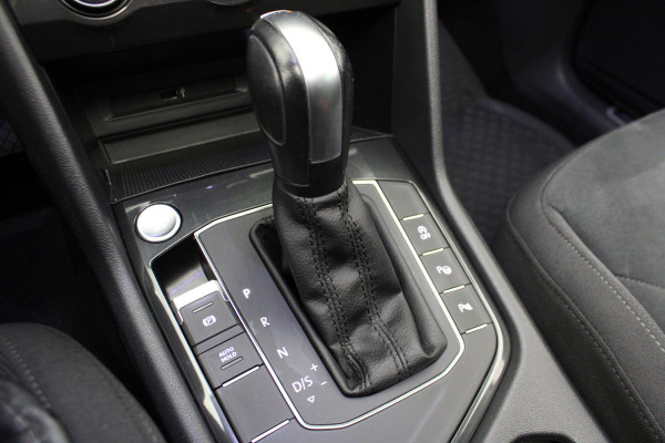 Volkswagen Tiguan 1.5 TSI ACT Highline |Pano|Stoel/Stuur verw.|