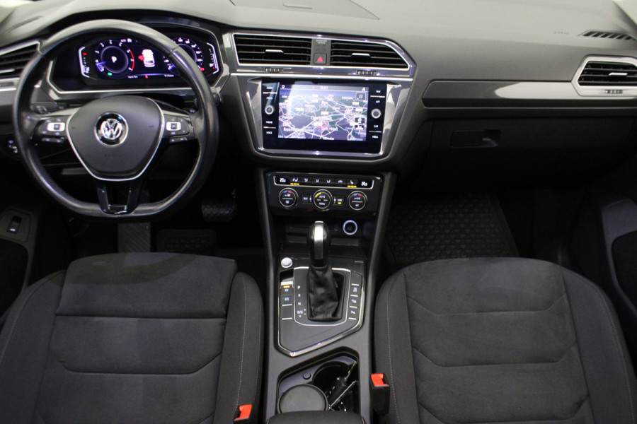 Volkswagen Tiguan 1.5 TSI ACT Highline |Pano|Stoel/Stuur verw.|