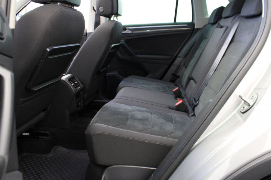 Volkswagen Tiguan 1.5 TSI ACT Highline |Pano|Stoel/Stuur verw.|