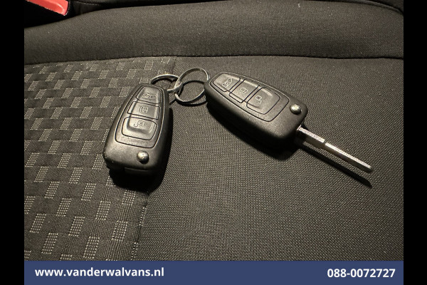 Ford Transit Custom 2.0 TDCI 131pk L2H1 Euro6 Airco | Navigatie | LED | Cruisecontrol | 2800kg Trekhaak Parkeersensoren, Bijrijdersbank