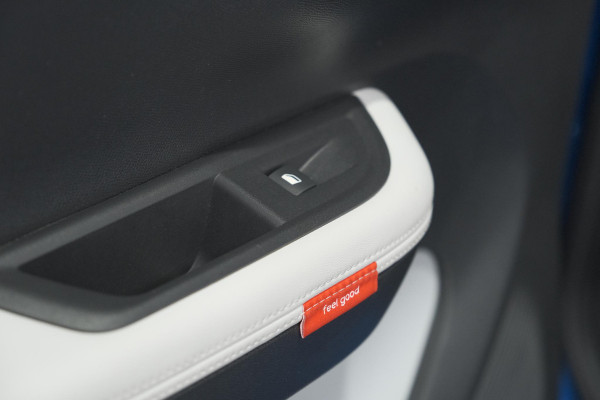 Citroën C3 1.2 Turbo 100pk Plus | Camera | Apple Carplay | Navigatie | Parkeersensoren