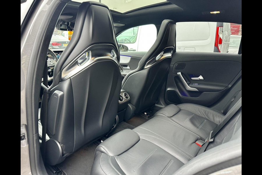 Mercedes-Benz A-Klasse AMG 35 4MATIC Edition 1