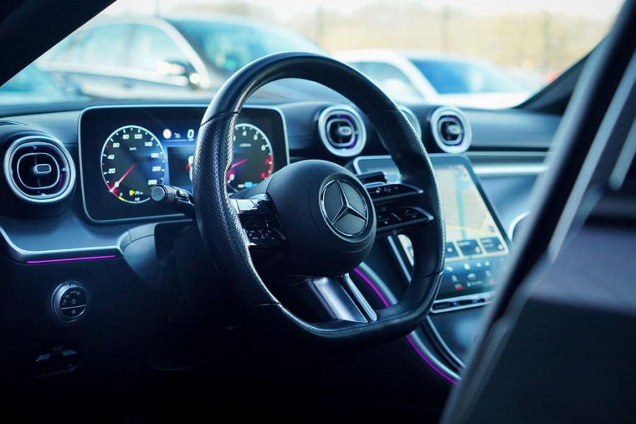 Mercedes-Benz C-Klasse Estate 200 AMG Line / Pano / Burmester / Trekhaak / Stoelverwarming