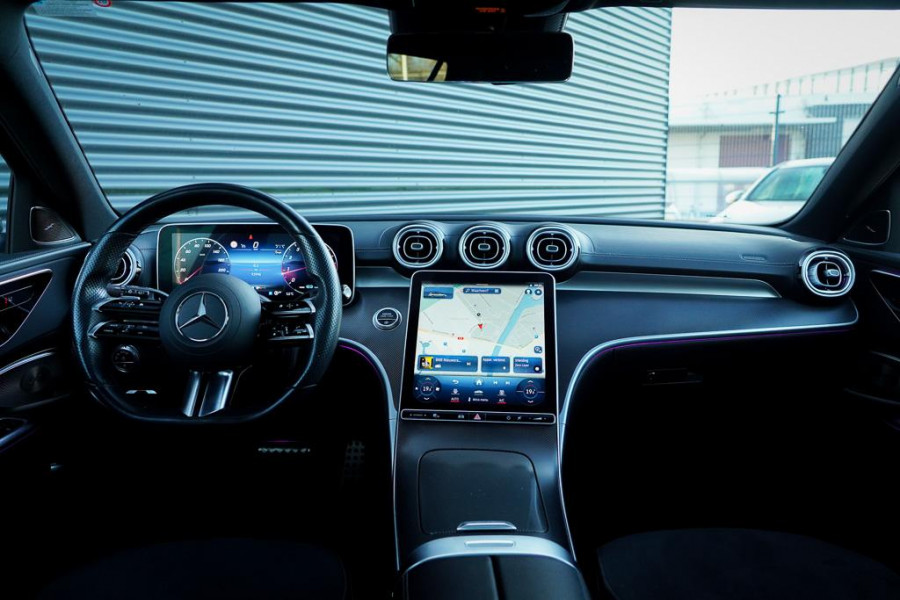 Mercedes-Benz C-Klasse Estate 200 AMG Line / Pano / Burmester / Trekhaak / Stoelverwarming
