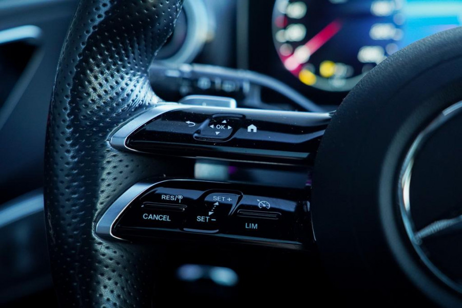 Mercedes-Benz C-Klasse Estate 200 AMG Line / Pano / Burmester / Trekhaak / Stoelverwarming