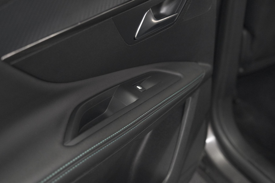 Peugeot 3008 1.6 HYbrid 225 Allure Pack Business | Camera | Navigatie | Apple Carplay | Parkeersensoren