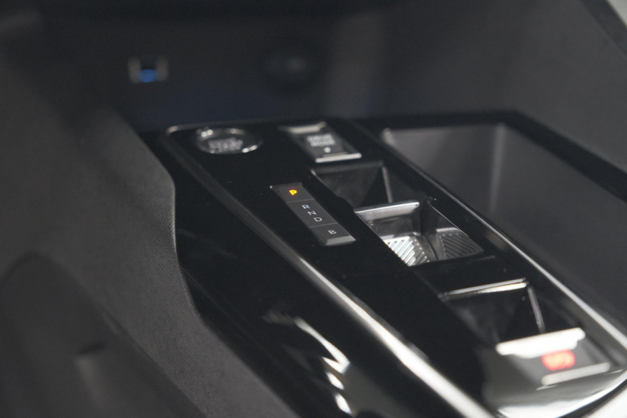 Peugeot 3008 1.6 HYbrid 225 Allure Pack Business | Camera | Navigatie | Apple Carplay | Parkeersensoren