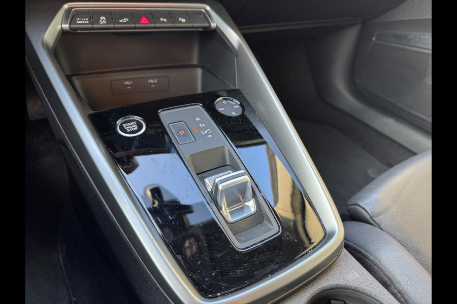 Audi A3 Sportback 40 TFSI e Advanced edition Pano HUD Leder Camera