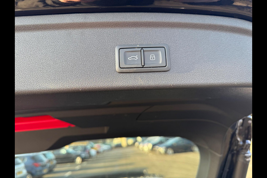 Audi A3 Sportback 40 TFSI e Advanced edition Pano HUD Leder Camera