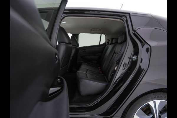 Nissan Leaf Tekna 40 kWh (SOH-83%) (INCL-BTW) *Aut.*LEATHER | FULL-LED | BOSE-AUDIO | TOPVIEW | DAB | KEYLESS | NAVI-FULLMAP | DAB | HEATED-COMFORTSEATS | PRIVACY-GLASS | ADAPTIVE-CRUISE | 17''ALU*