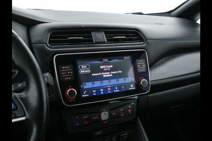 Nissan Leaf Tekna 40 kWh (SOH-83%) (INCL-BTW) *Aut.*LEATHER | FULL-LED | BOSE-AUDIO | TOPVIEW | DAB | KEYLESS | NAVI-FULLMAP | DAB | HEATED-COMFORTSEATS | PRIVACY-GLASS | ADAPTIVE-CRUISE | 17''ALU*