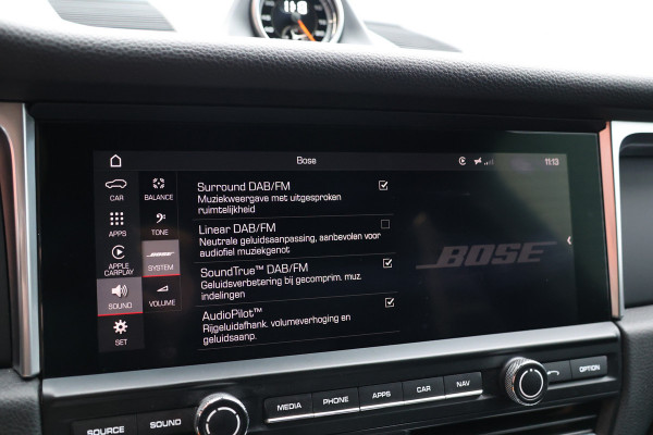 Porsche Macan 2.0 | ACC | Panoramadak | Inc BTW | 21'' | Sportchrono | Bose | Stoelventilatie | Elek. trekhaak | CarPlay | Luchtvering | Camera | Memory seats | Lederen bekleding | Alarm klasse 5 | Standkachel