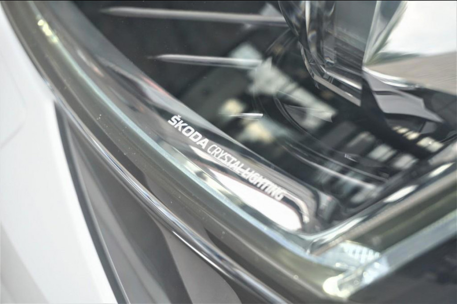 Škoda Superb Combi 1.4 TSI iV CAM/LMV19/NAVI/LEER/VIRTU/PANO