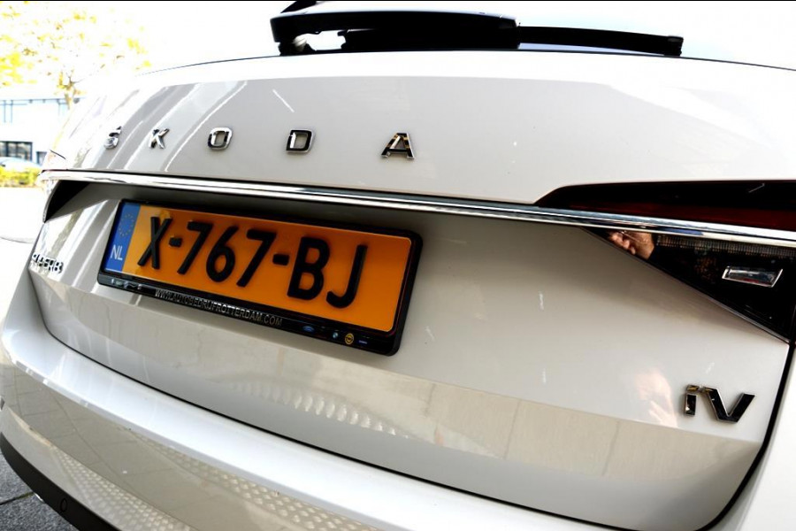 Škoda Superb Combi 1.4 TSI iV CAM/LMV19/NAVI/LEER/VIRTU/PANO