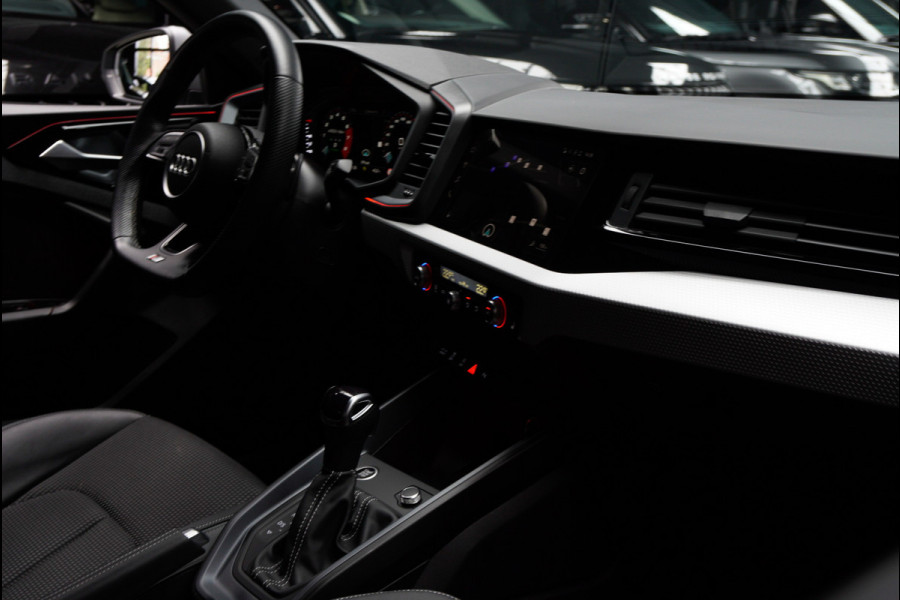 Audi A1 Sportback 40 TFSI S- Line Leder Camera Navi Virtual Climate Sonos PDC LM velgen Stoelverwarming Carplay BTW auto