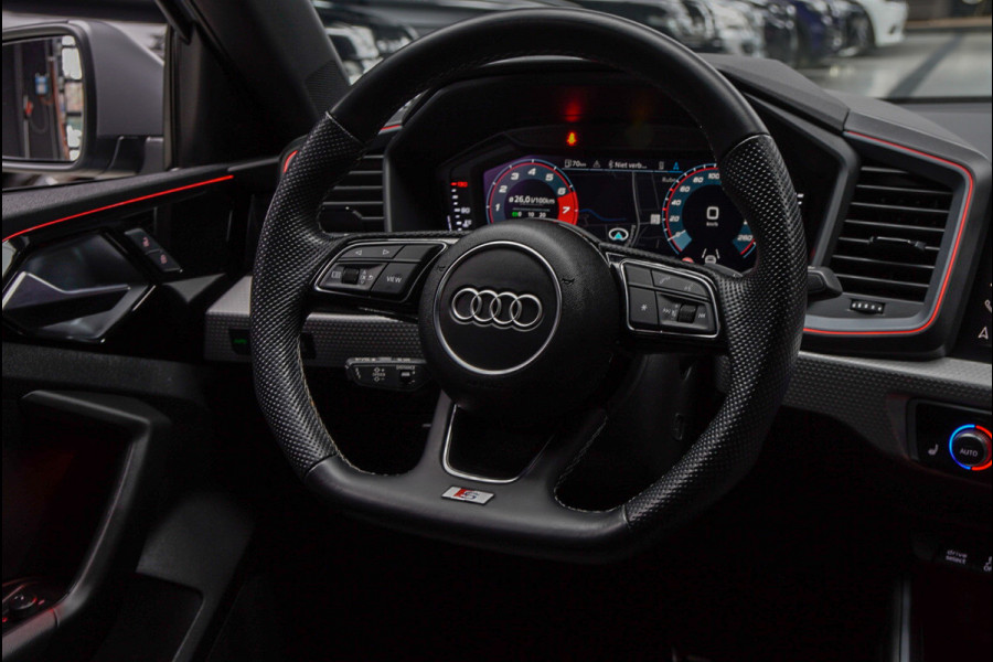 Audi A1 Sportback 40 TFSI S- Line Leder Camera Navi Virtual Climate Sonos PDC LM velgen Stoelverwarming Carplay BTW auto