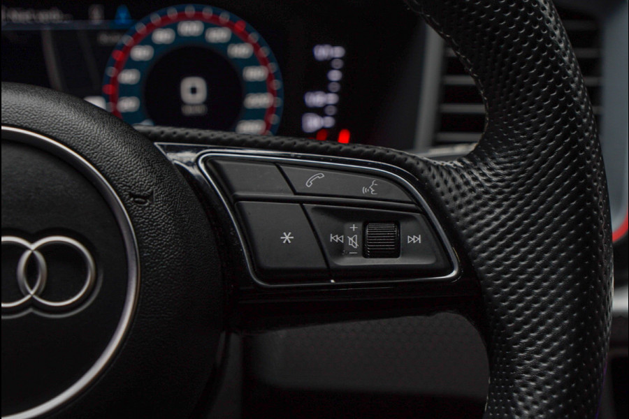 Audi A1 Sportback 40 TFSI S- Line Leder Camera Navi Virtual Climate Sonos PDC LM velgen Stoelverwarming Carplay BTW auto