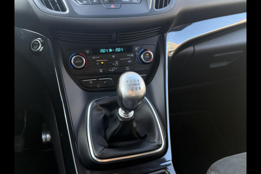 Ford Kuga 1.5 EcoBoost ST Line Navi|Camera|Trekhaak|Clima|Halfleder|PDC V+A|120pk|Elektrsiche Achterklep|APK tot 06-2026