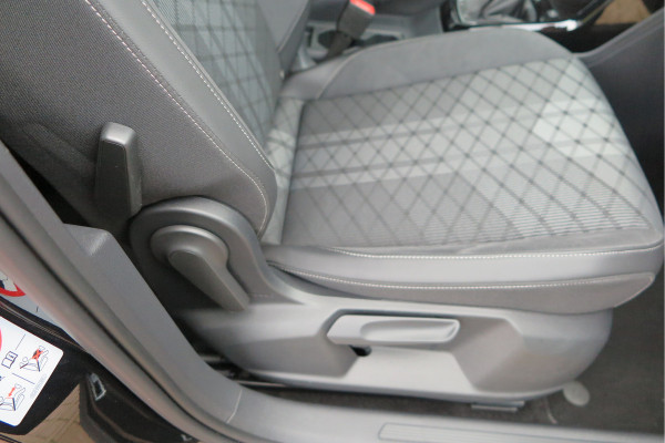 Volkswagen T-Cross 1.0 TSI 116pk DSG R-Line, Virtual cockpit, Camera , Stoelverwarming, Navigatie , Led, LMV etc. (fabrieksgarantie t/m 01-2027)