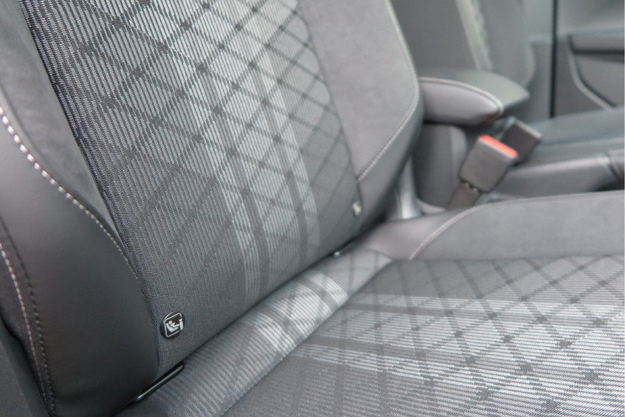 Volkswagen T-Cross 1.0 TSI 116pk DSG R-Line, Virtual cockpit, Camera , Stoelverwarming, Navigatie , Led, LMV etc. (fabrieksgarantie t/m 01-2027)