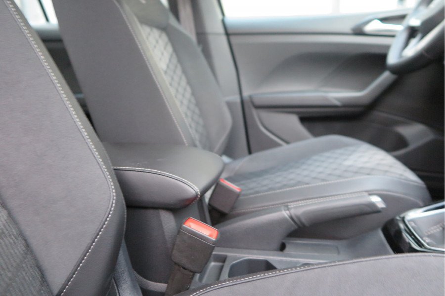 Volkswagen T-Cross 1.0 TSI 116pk DSG R-Line, Virtual cockpit, Camera , Stoelverwarming, Navigatie , Led, LMV etc. (fabrieksgarantie t/m 01-2027)