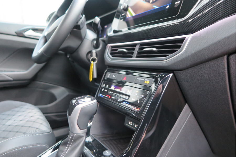 Volkswagen T-Cross 1.0 TSI 116pk DSG R-Line, Virtual cockpit, Camera , Stoelverwarming, Navigatie , Led, LMV etc. (fabrieksgarantie t/m 01-2027)