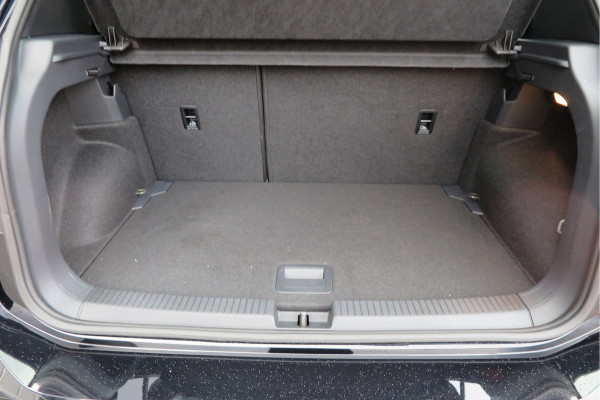 Volkswagen T-Cross 1.0 TSI 116pk DSG R-Line, Virtual cockpit, Camera , Stoelverwarming, Navigatie , Led, LMV etc. (fabrieksgarantie t/m 01-2027)