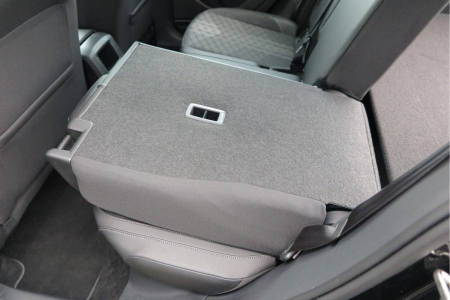 Volkswagen T-Cross 1.0 TSI 116pk DSG R-Line, Virtual cockpit, Camera , Stoelverwarming, Navigatie , Led, LMV etc. (fabrieksgarantie t/m 01-2027)