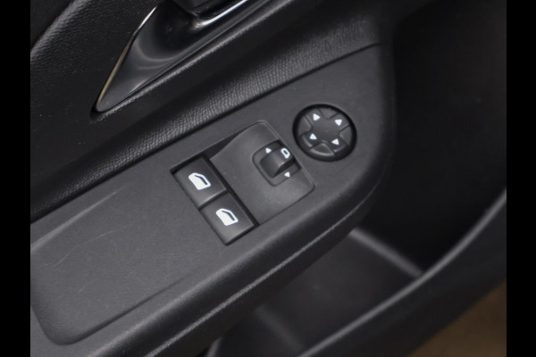 Opel CORSA-E Edition 50 kWh Black Edition Sport (APPLE CARPLAY,NAVI,DIGITAL COCKPIT,LED,CLIMATE,CRUISE,SPORTSTOELEN,NETTE STAAT)