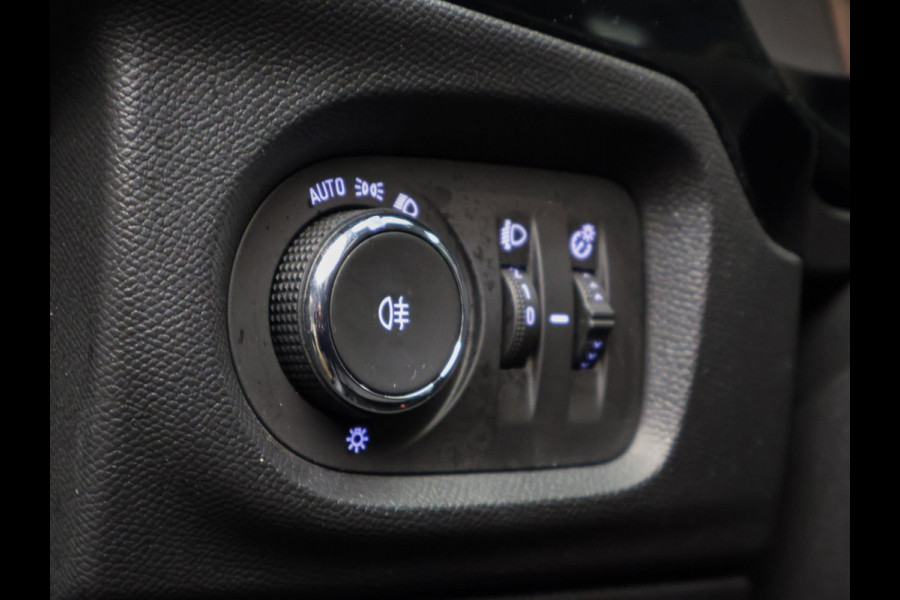 Opel CORSA-E Edition 50 kWh Black Edition Sport (APPLE CARPLAY,NAVI,DIGITAL COCKPIT,LED,CLIMATE,CRUISE,SPORTSTOELEN,NETTE STAAT)