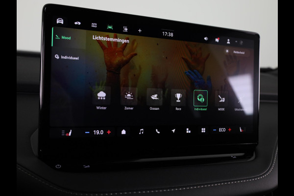 Škoda Enyaq 60 Sportline 204 pk | Panoramadak | Adaptive Cruise Control | Blind Spot |
