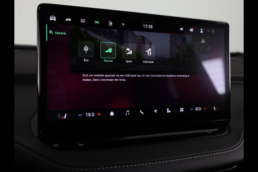 Škoda Enyaq 60 Sportline 204 pk | Panoramadak | Adaptive Cruise Control | Blind Spot |