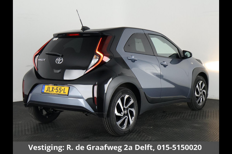 Toyota Aygo X 1.0 VVT-i MT Pulse Bi-Tone | Apple Carplay & AndroidAUTO | Stoelverwarming | Camera |