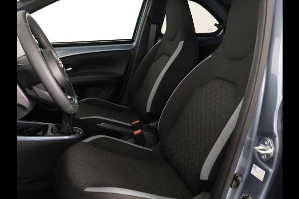 Toyota Aygo X 1.0 VVT-i MT Pulse Bi-Tone | Apple Carplay & AndroidAUTO | Stoelverwarming | Camera |