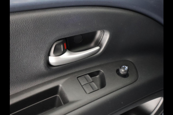 Toyota Aygo X 1.0 VVT-i MT Pulse Bi-Tone | Apple Carplay & AndroidAUTO | Stoelverwarming | Camera |