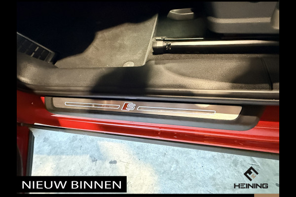 Audi Q3 45 TFSI e S edition. Pano. 2X S-Line. Apple-carplay. Blackline. 19 inch.