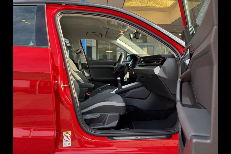 Audi A1 Sportback 30 TFSI S-Edition | Achteruitrijcamera | Cruise Control | Carplay |