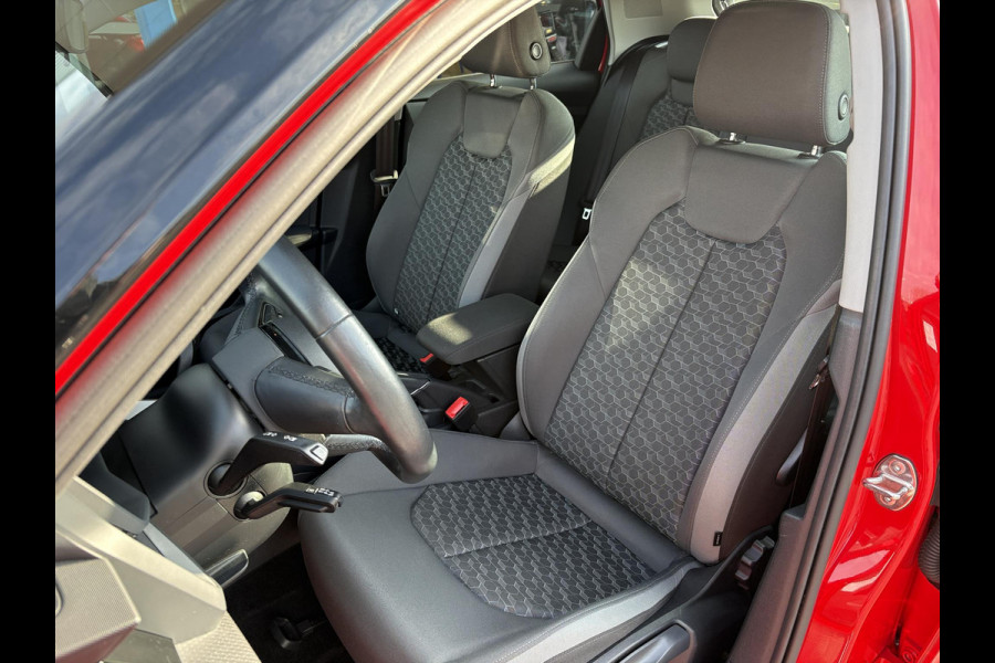 Audi A1 Sportback 30 TFSI S-Edition | Achteruitrijcamera | Cruise Control | Carplay |