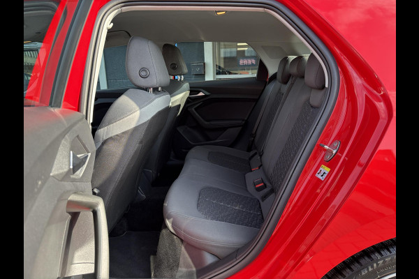 Audi A1 Sportback 30 TFSI S-Edition | Achteruitrijcamera | Cruise Control | Carplay |