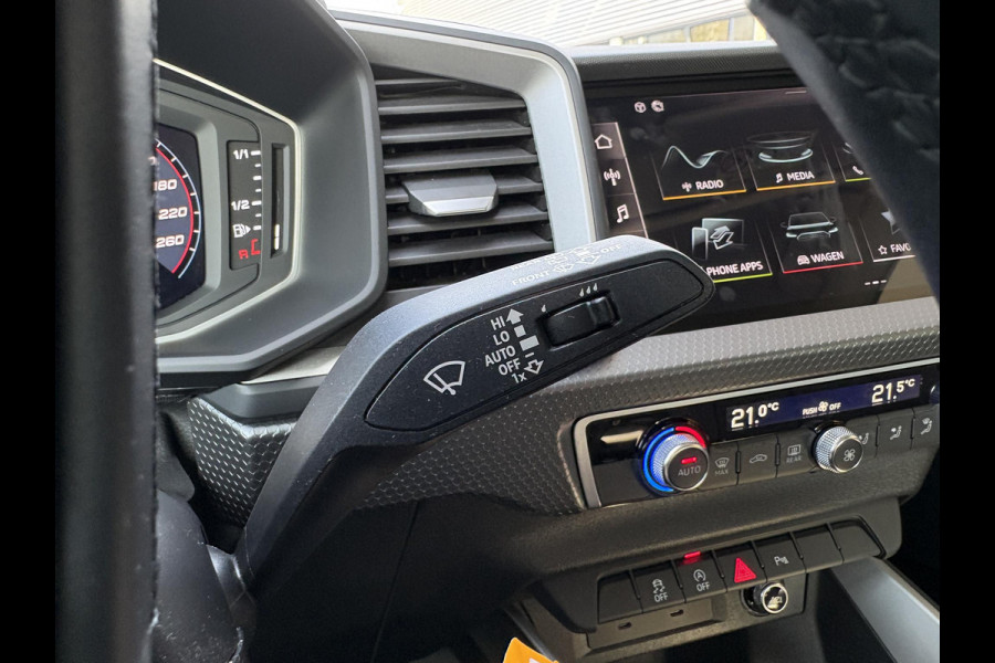 Audi A1 Sportback 30 TFSI S-Edition | Achteruitrijcamera | Cruise Control | Carplay |