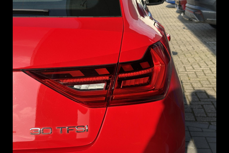 Audi A1 Sportback 30 TFSI S-Edition | Achteruitrijcamera | Cruise Control | Carplay |
