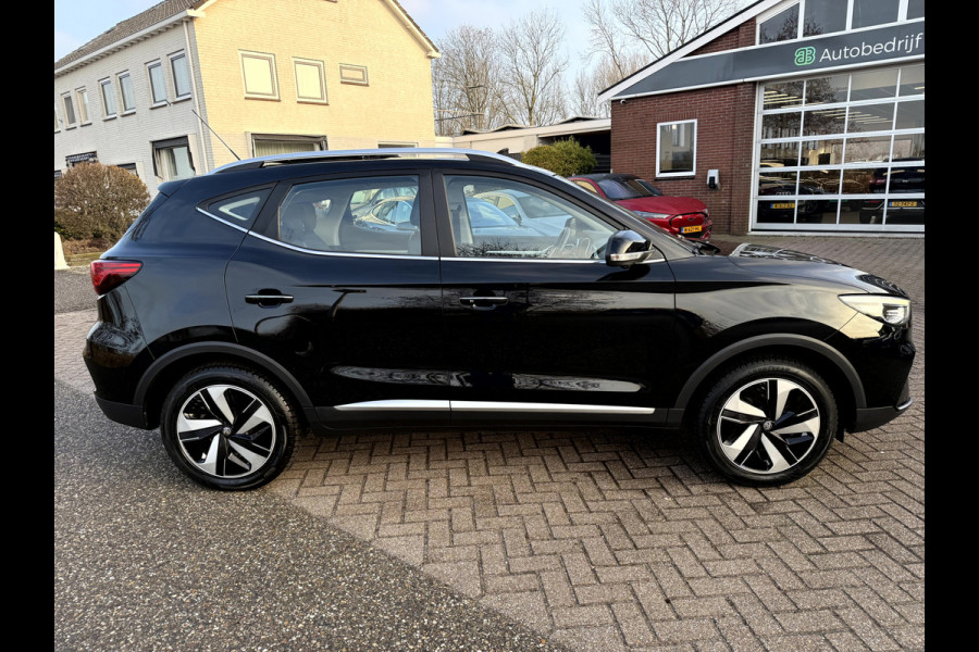 MG Mg zs ev EV Long Range Luxury 70 kWh SOH 92,4%, Panoramadak, Leer, 360 camera