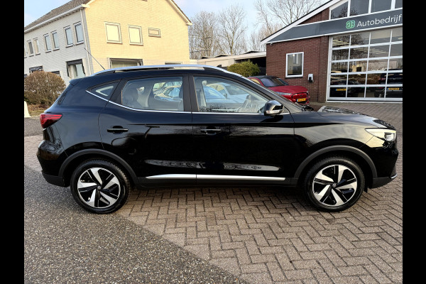 MG Mg zs ev EV Long Range Luxury 70 kWh SOH 92,4%, Panoramadak, Leer, 360 camera