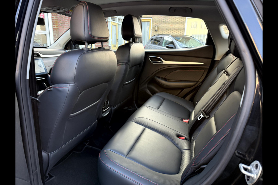 MG Mg zs ev EV Long Range Luxury 70 kWh SOH 92,4%, Panoramadak, Leer, 360 camera