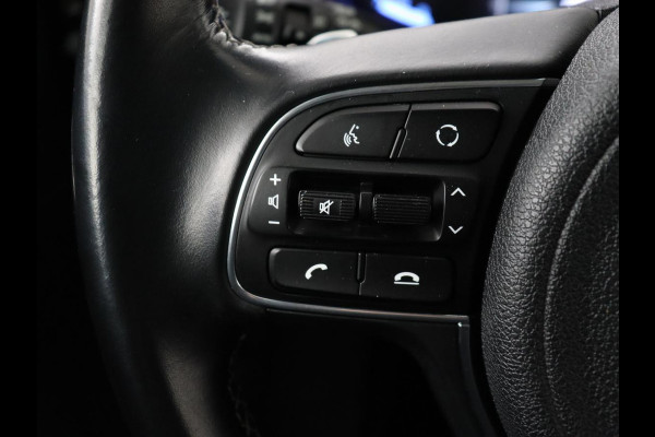 Kia Niro 1.6 GDi Hybrid ExecutiveLine | Schuifdak | Trekhaak | Adaptive cruise | Camera | Half leder | Navigatie | Carplay | Climate control