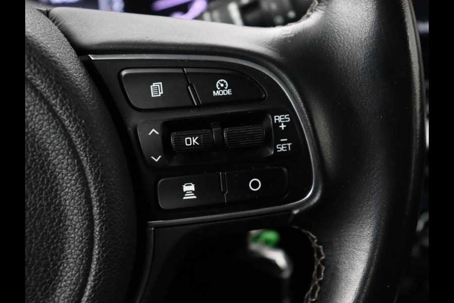 Kia Niro 1.6 GDi Hybrid ExecutiveLine | Schuifdak | Trekhaak | Adaptive cruise | Camera | Half leder | Navigatie | Carplay | Climate control